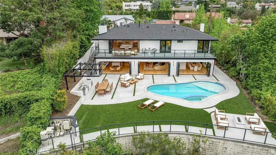 18101 Green Meadow Drive, Encino, CA 91316 - Image #3