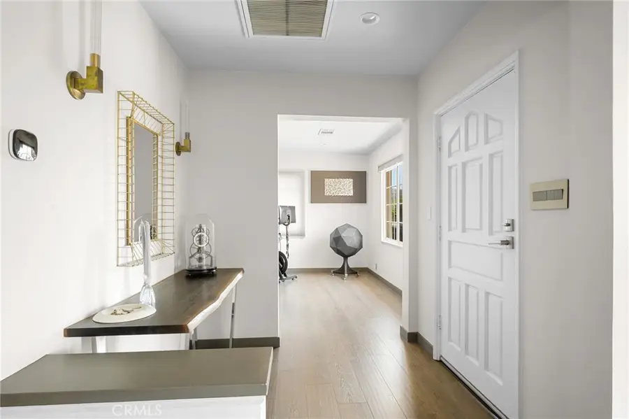 1659 Puebla Drive, Glendale, CA 91207 - Image #3