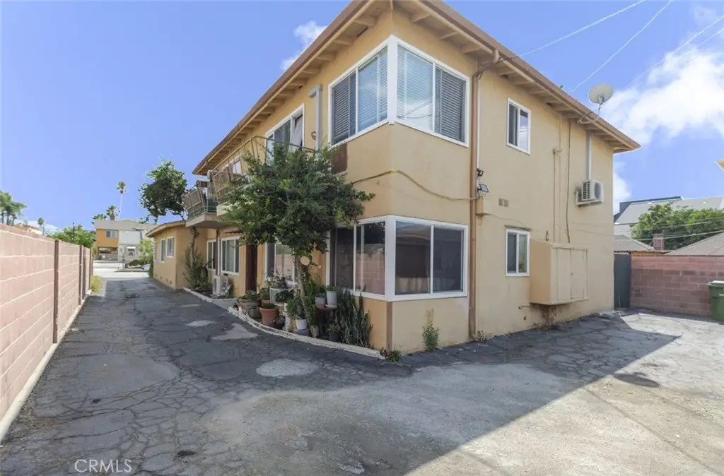 6623 Troost Avenue, North Hollywood, CA 91606 - #1