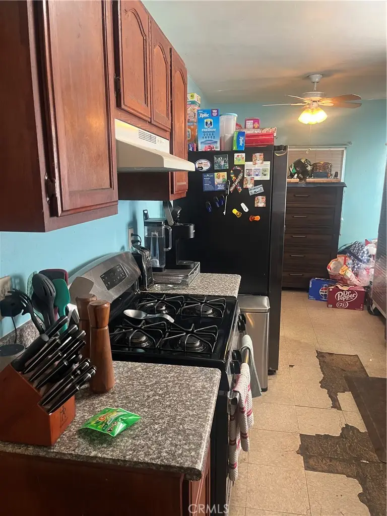 8995 Alexander Avenue, South Gate, CA 90280 - Image #3