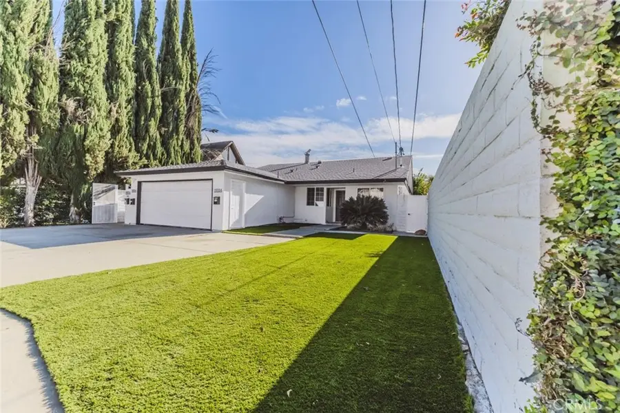 19314 Valerio, Reseda, CA 91335 - #2