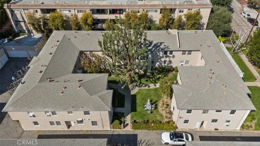 15234 1/4 Dickens Street, Sherman Oaks, CA 91403 - Image #2