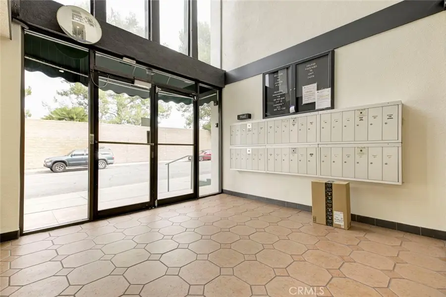 500 Jackson Place #201, Glendale, CA 91206 - Image #3