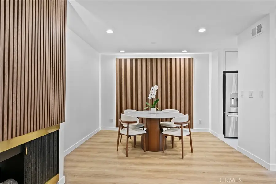 949 N Kings #215, Los Angeles, CA 90069 - #3