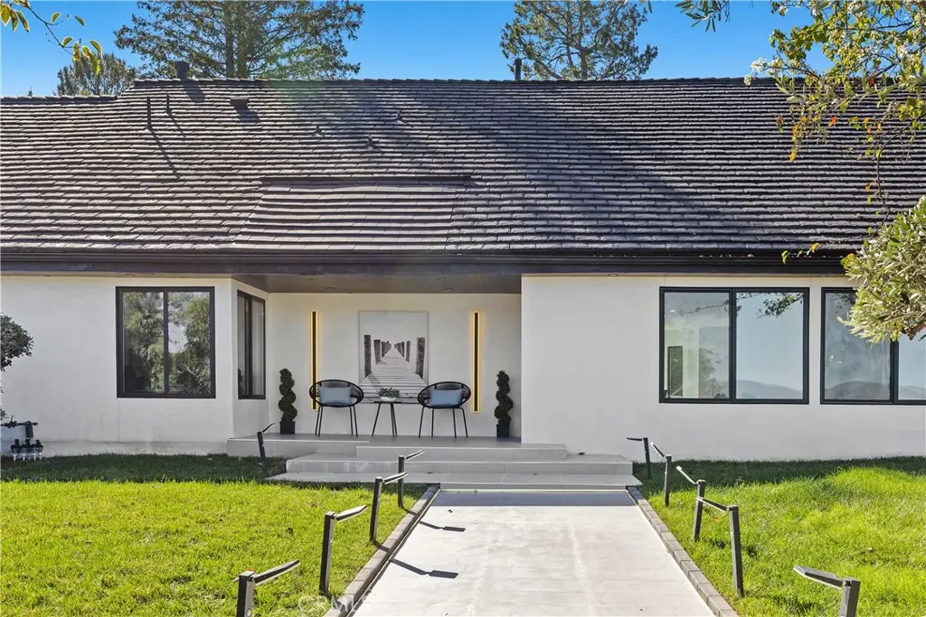 20101 Greenbriar, Tarzana, CA 91356 - Image #1