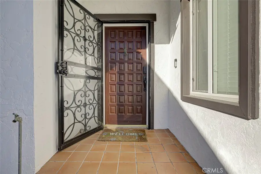 10317 Pinyon, Tujunga, CA 91042 - Image #3