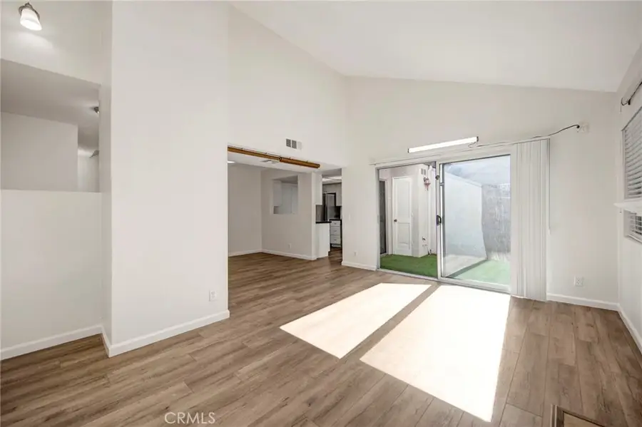 20155 Keswick Street #219, Winnetka, CA 91306 - Image #3