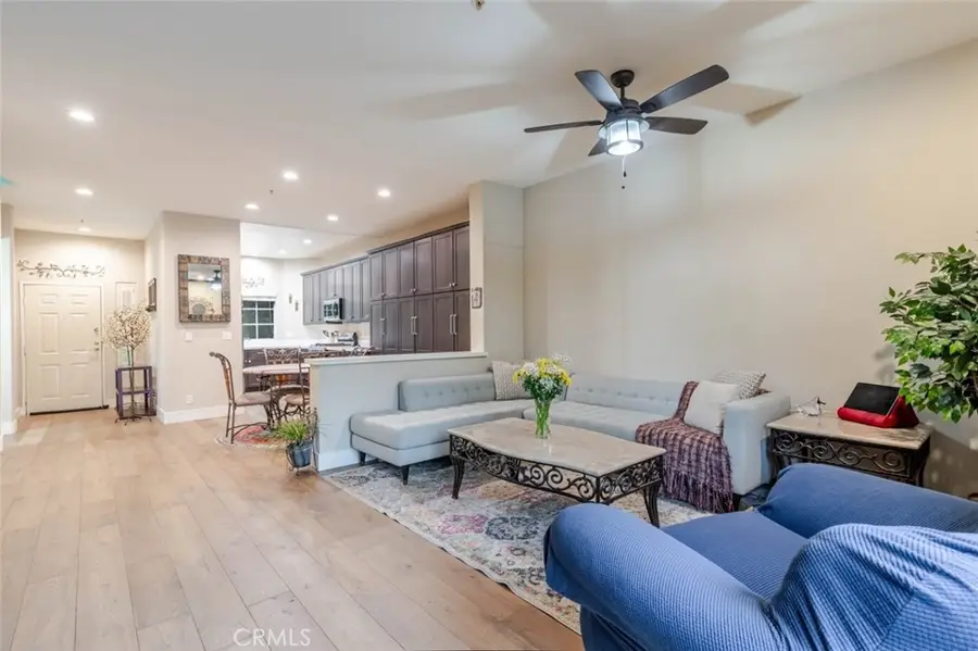 10604 Valley Spring Lane #105, Toluca Lake, CA 91602 - #2