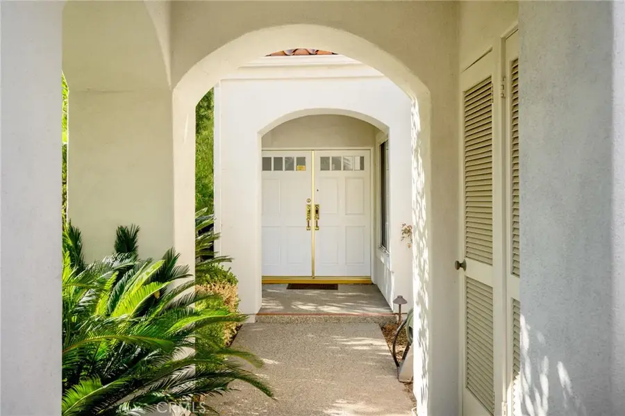 983 Calle Amable, Glendale, CA 91208 - #2