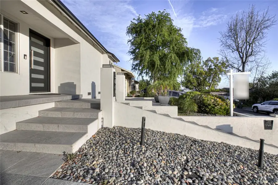 3041 Alabama, La Crescenta, CA 91214 - #3