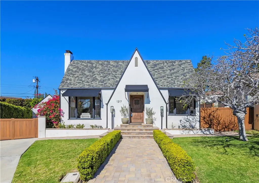 1217 Moncado, Glendale, CA 91207 - #1