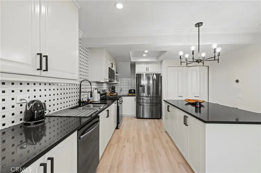 8601 Sunland, Sun Valley, CA 91352 - #2