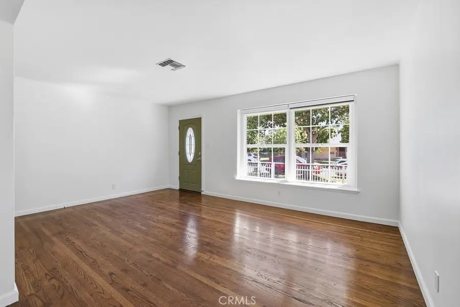 16937 Hartland, Lake Balboa, CA 91406 - #3