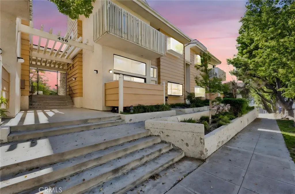 456 E San Jose Avenue #B, Burbank, CA 91501 - #1