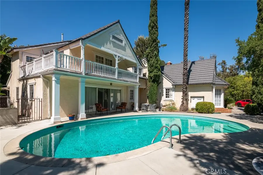 1535 Royal Boulevard, Glendale, CA 91207 - #3
