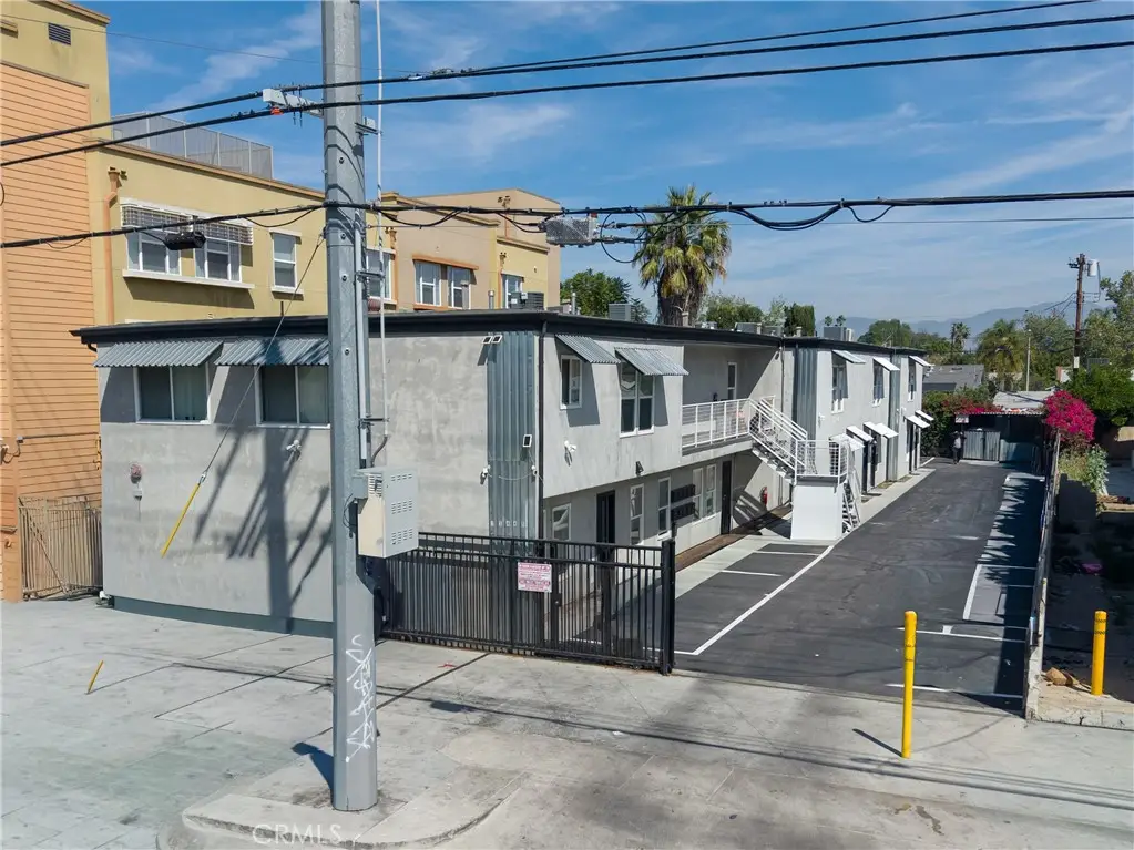 13445 Vanowen Street, Van Nuys, CA 91405 - #1