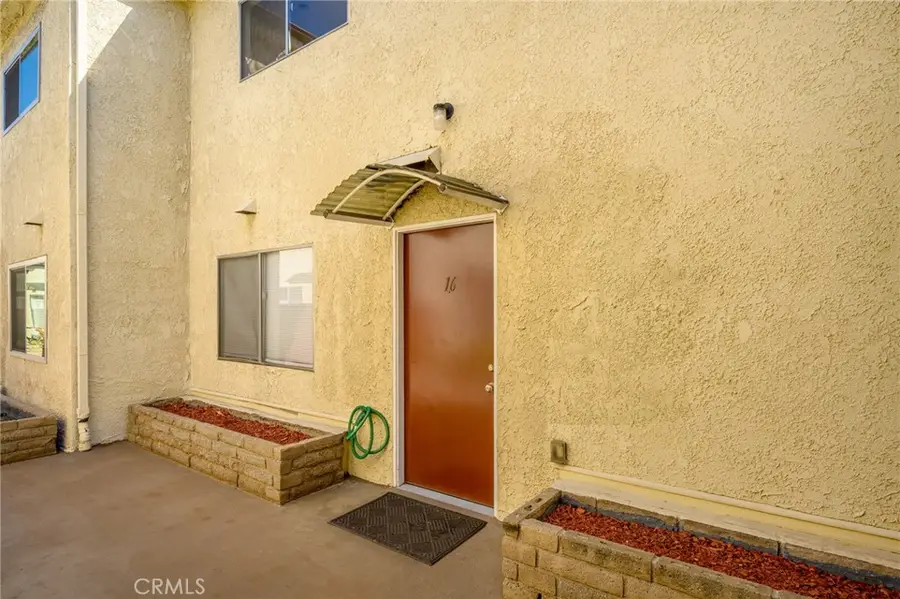 251 W Dryden Street #16, Glendale, CA 91202 - #3