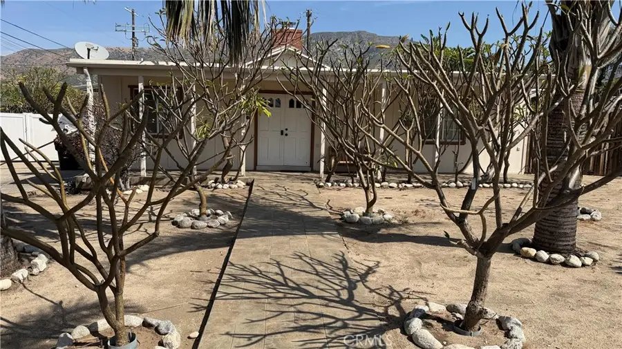 8057 Wentworth Street, Sunland, CA 91040 - #2