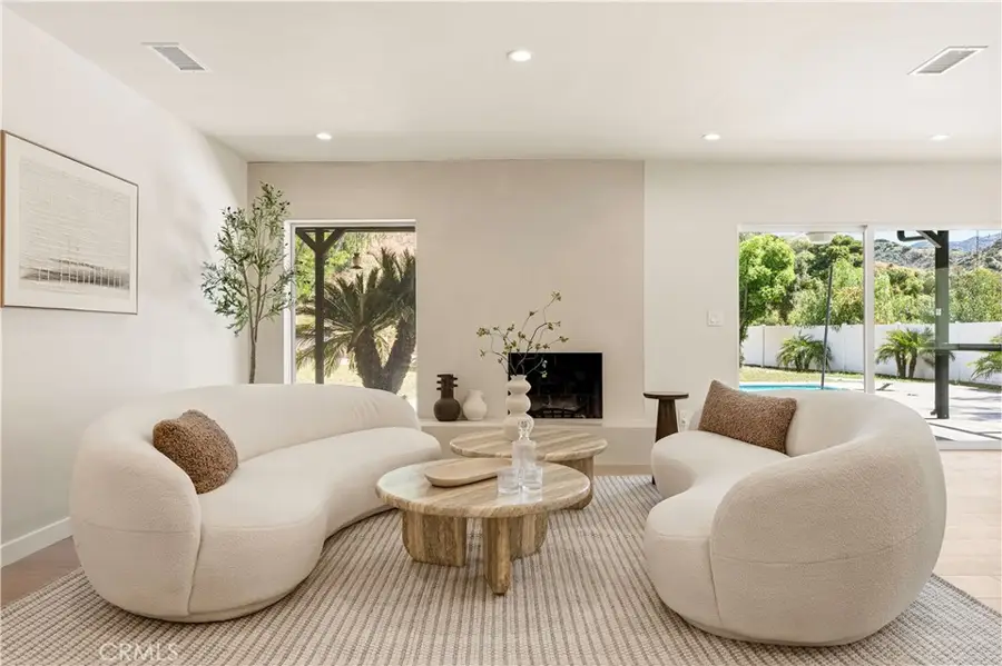 9324 Elben Avenue, Sun Valley, CA 91352 - #3