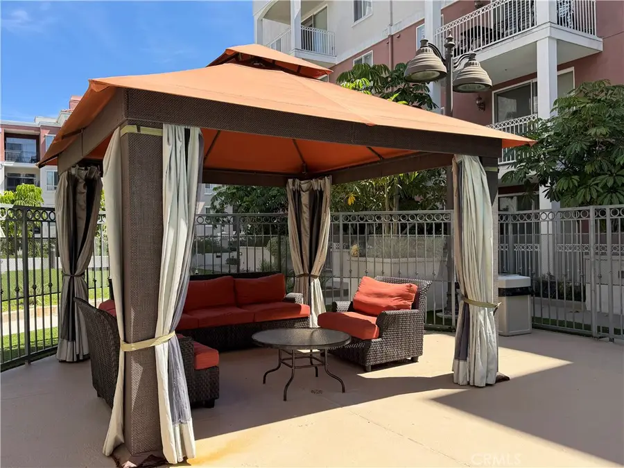 3740 Santa Rosalia Road #Unit 425, Los Angeles, CA 90008 - #3