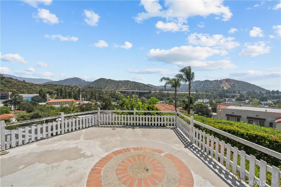 649 Atkins, Glendale, CA 91206 - #2