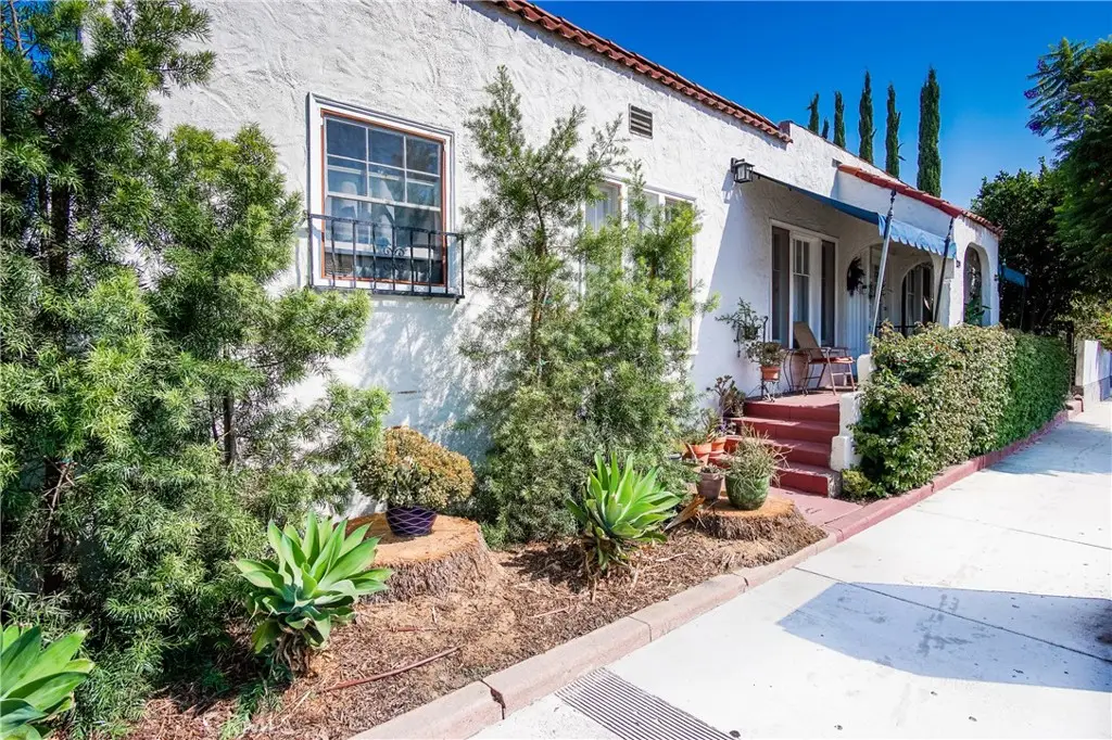 137 N Avenue 55, Los Angeles, CA 90042 - #1