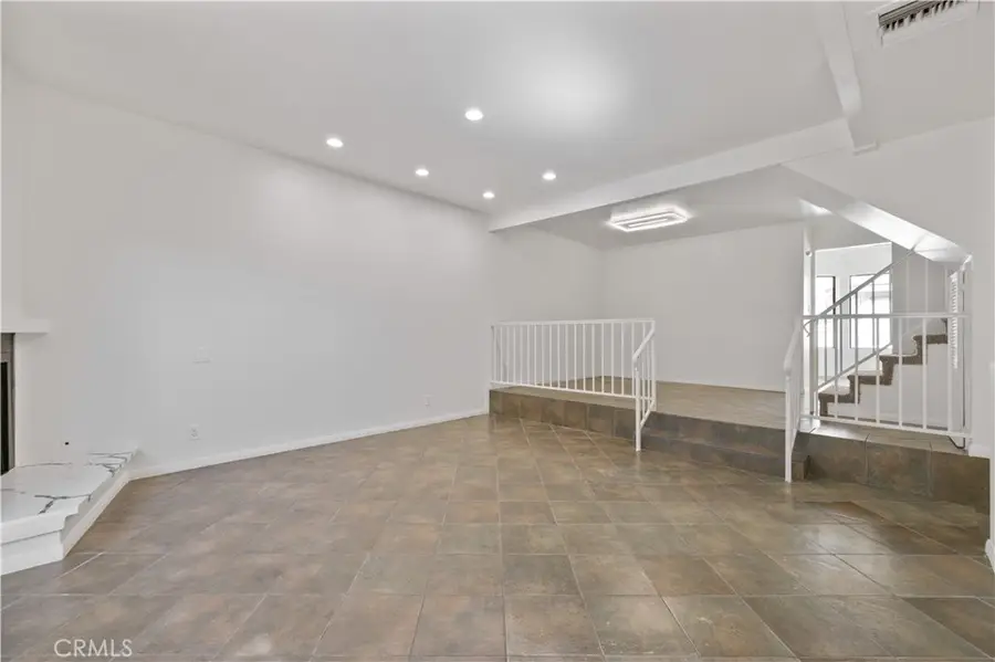 7550 Zombar #11, Van Nuys, CA 91406 - #3