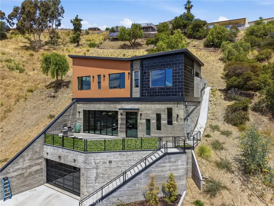 8504 Outland View, Sun Valley, CA 91352 - #2