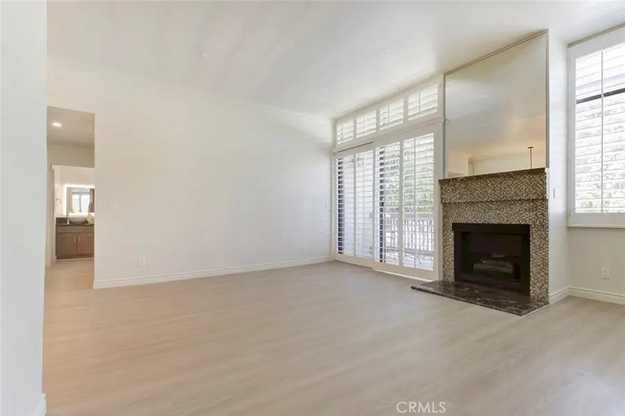 10470 Riverside #102, Toluca Lake, CA 91602 - #3