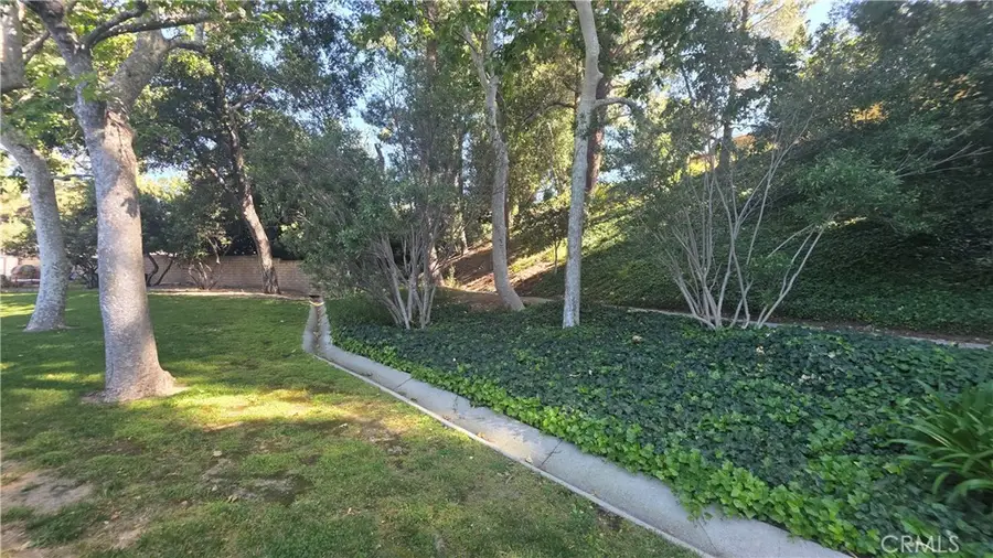 19364 Avenue Of The Oaks, Newhall, CA 91321 - #3