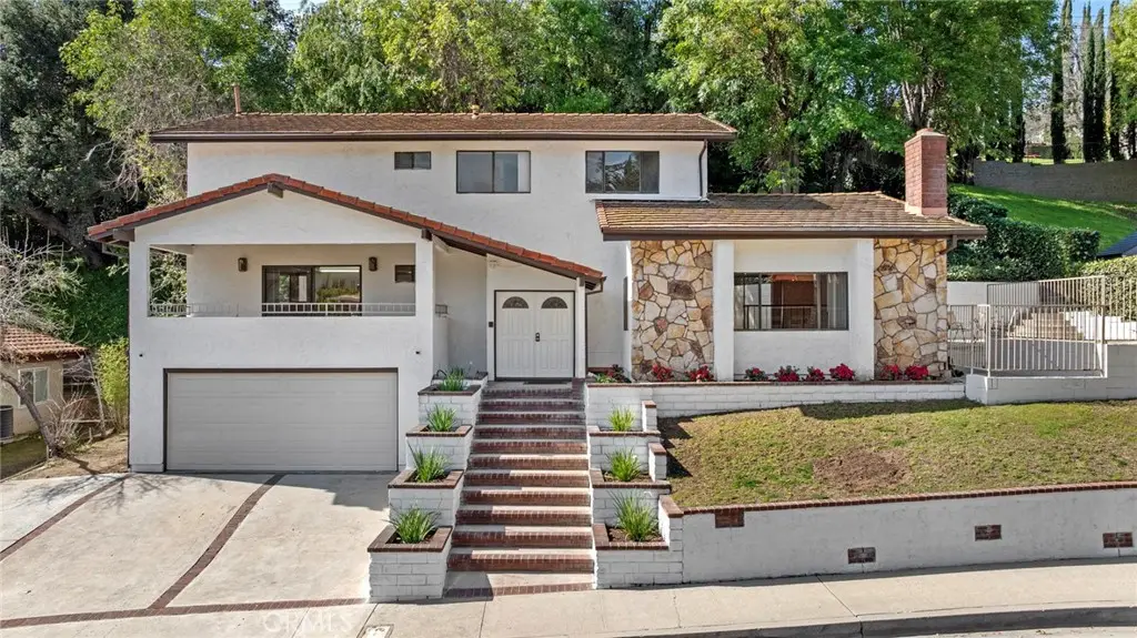1321 Greenbriar Road, Glendale, CA 91207 - #1