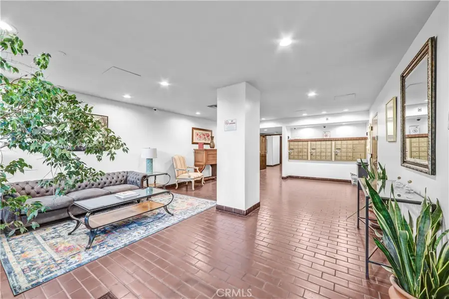 1900 Vine Street #212, Los Angeles, CA 90068 - #2