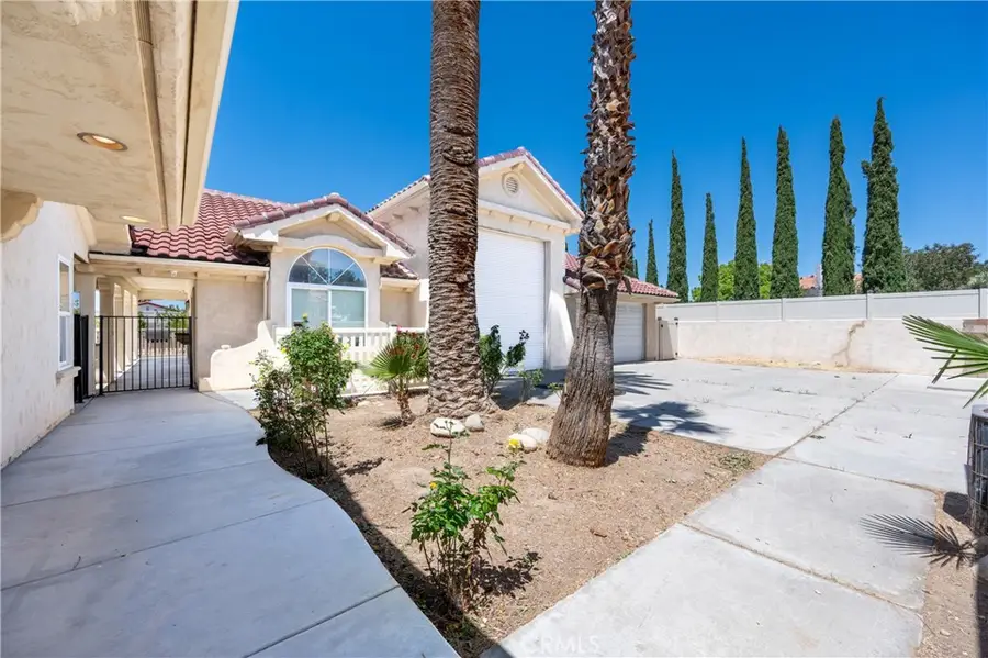 43639 Tomahawk Place, Quartz Hill, CA 93536 - #2