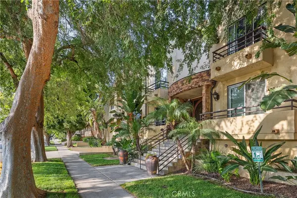 4128 Whitsett, Studio City, CA 91604