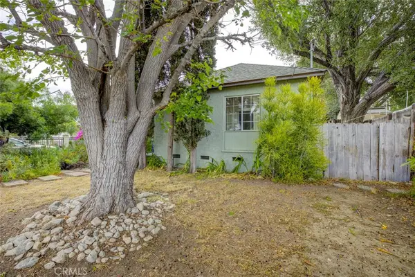10330 Woodward, Sunland, CA 91040