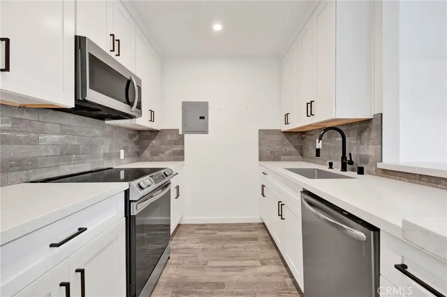 1935 Alpha #229, Glendale, CA 91208 - #2