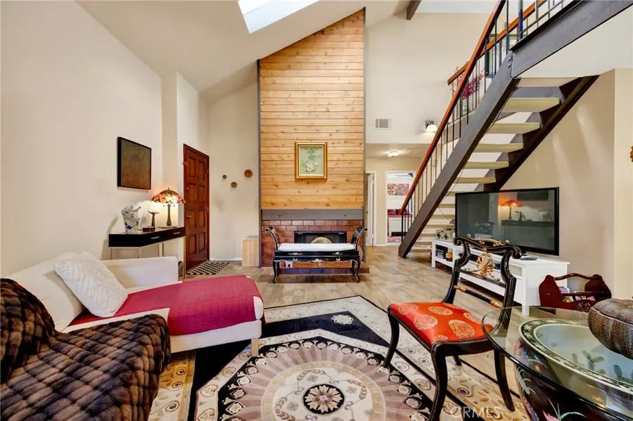 456 E San Jose Avenue #B, Burbank, CA 91501 - #3