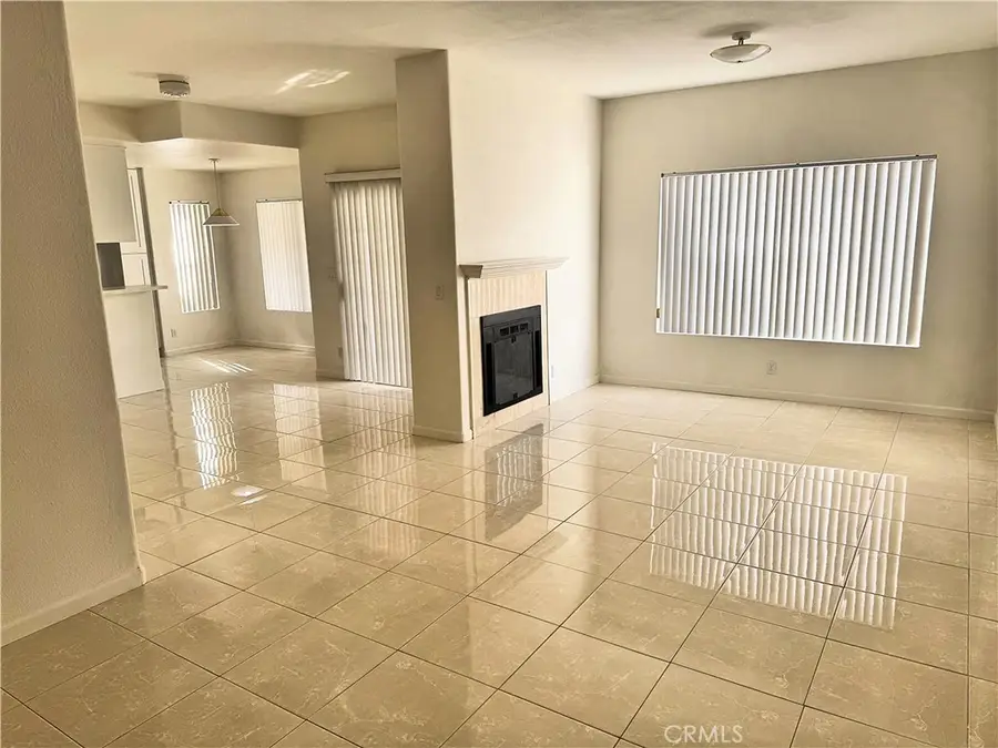 18319 Hart Street #3, Reseda, CA 91335 - #2