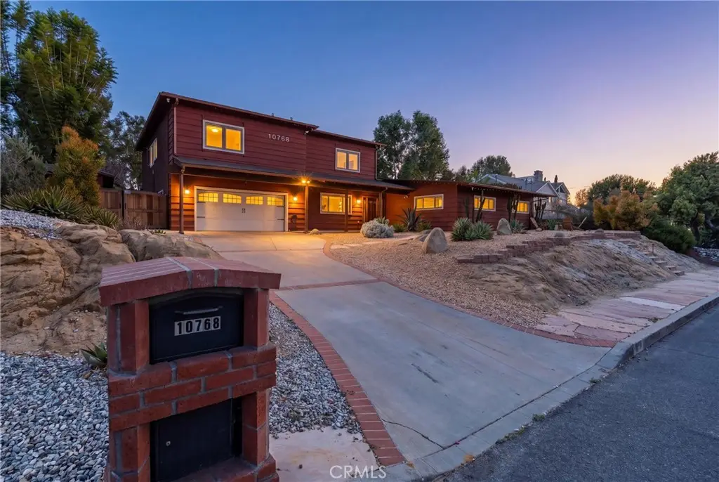 10768 Wheatland, Shadow Hills, CA 91040 - #1