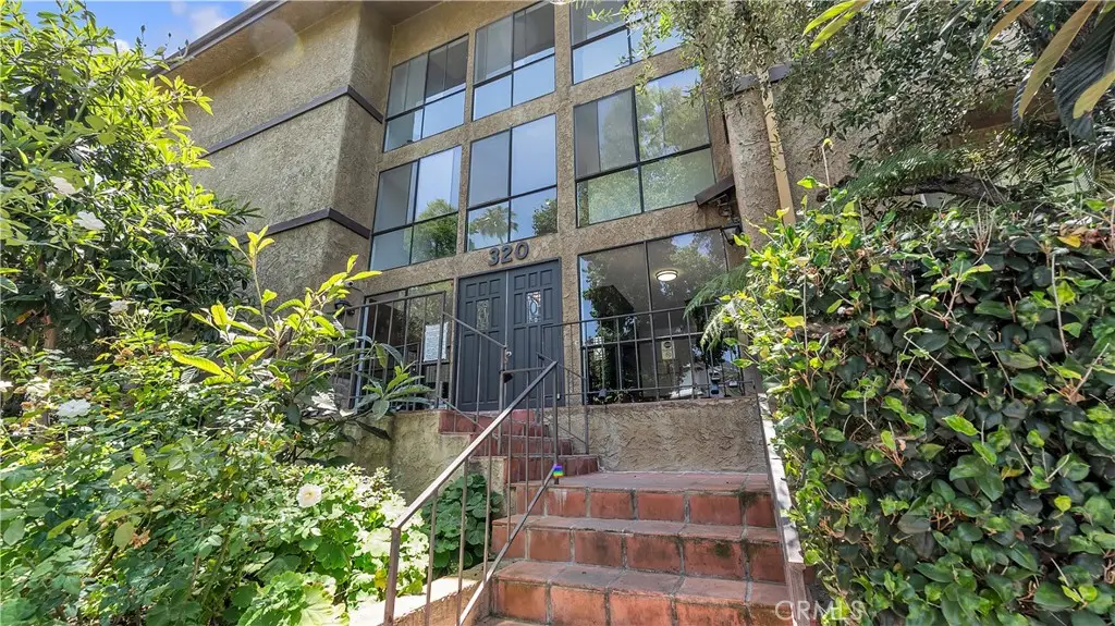 320 E Stocker #304, Glendale, CA 91207 - #1