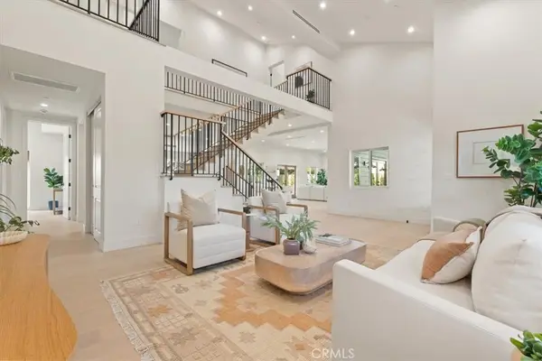21811 San Jose Street, Chatsworth, CA 91311