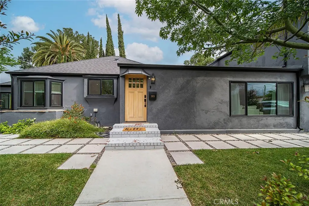 2925 W Oak, Burbank, CA 91505 - #1
