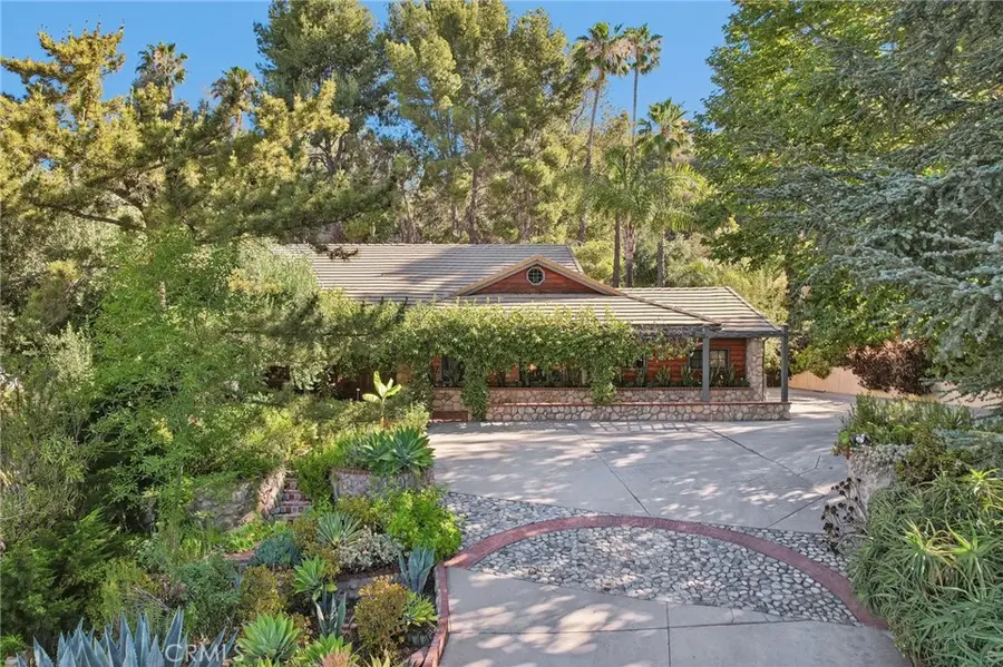 10919 Deliban Street, Tujunga, CA 91042 - #3