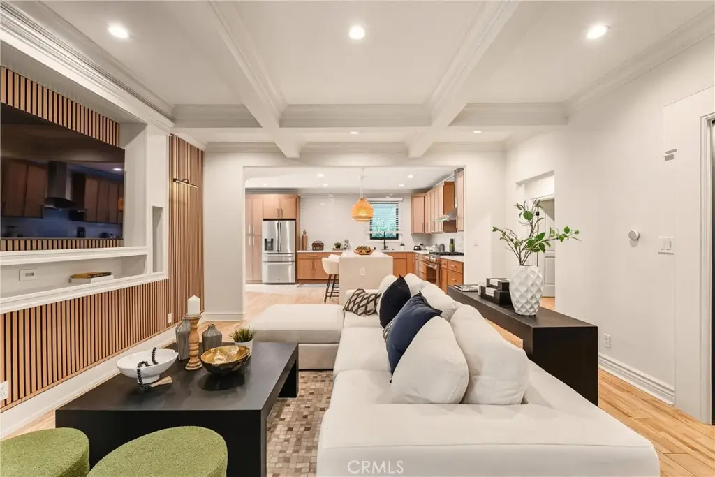 5558 Edgewood Place, Los Angeles, CA 90019 - #1
