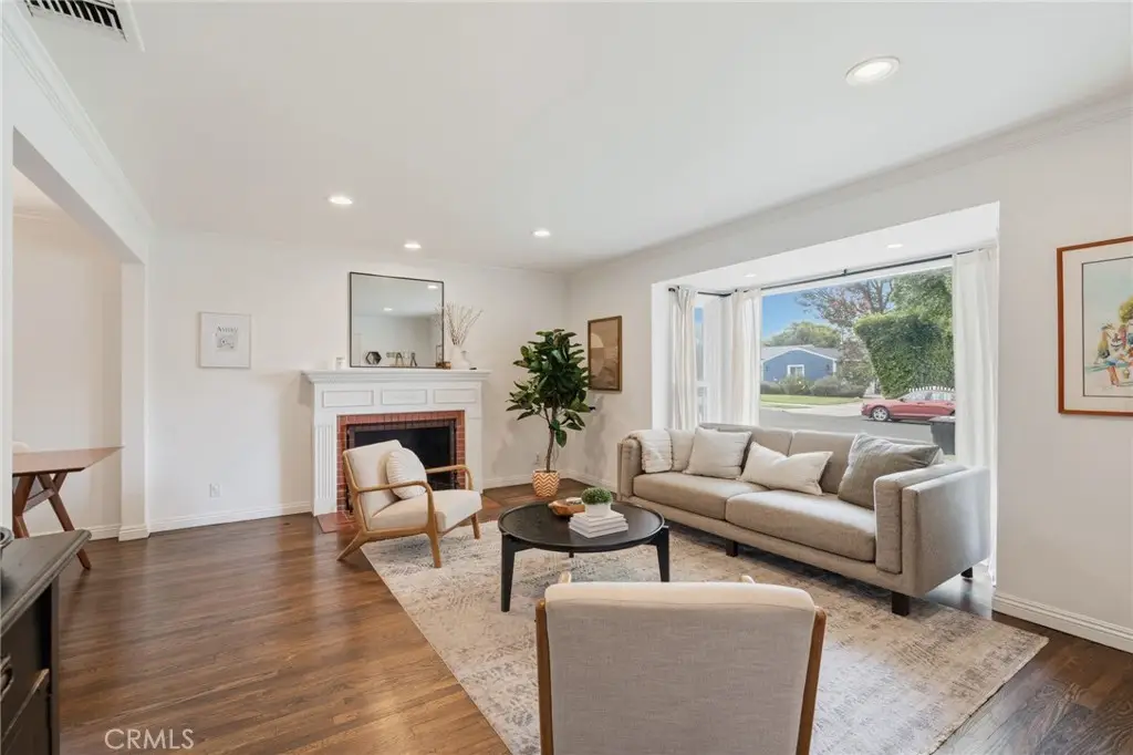 5423 Columbus Ave, Sherman Oaks, CA 91411 - #1