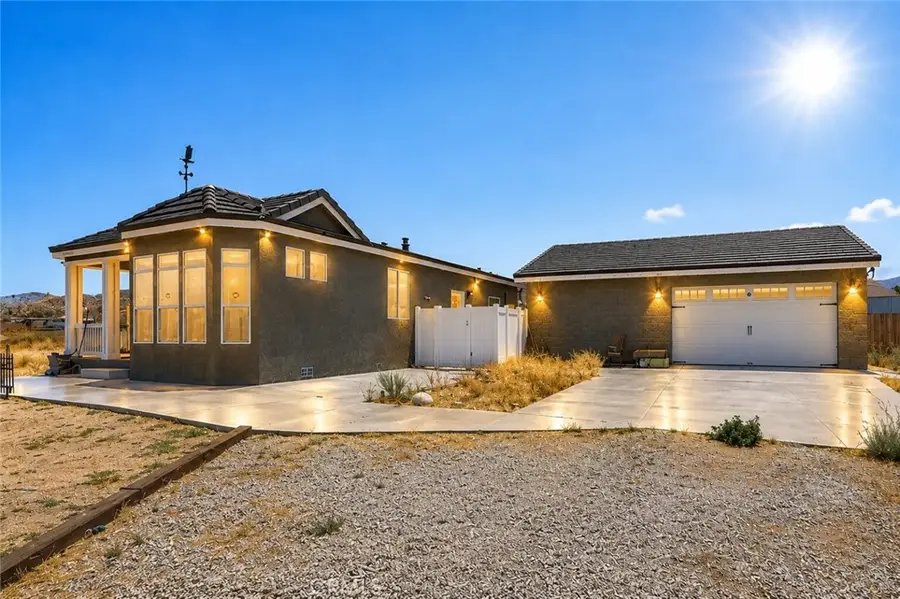 11152 E Avenue V12, Littlerock, CA 93543 - #2