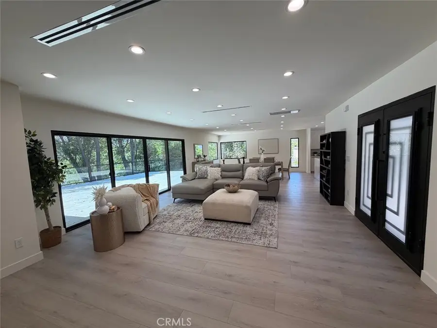 5843 Nevada, Woodland Hills, CA 91367 - #3