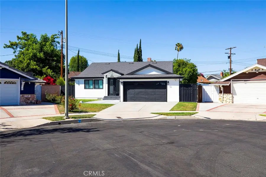8352 Capps, Northridge, CA 91324 - #2