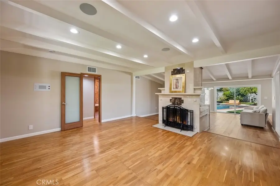 5525 Costello Avenue, Sherman Oaks, CA 91401 - #3