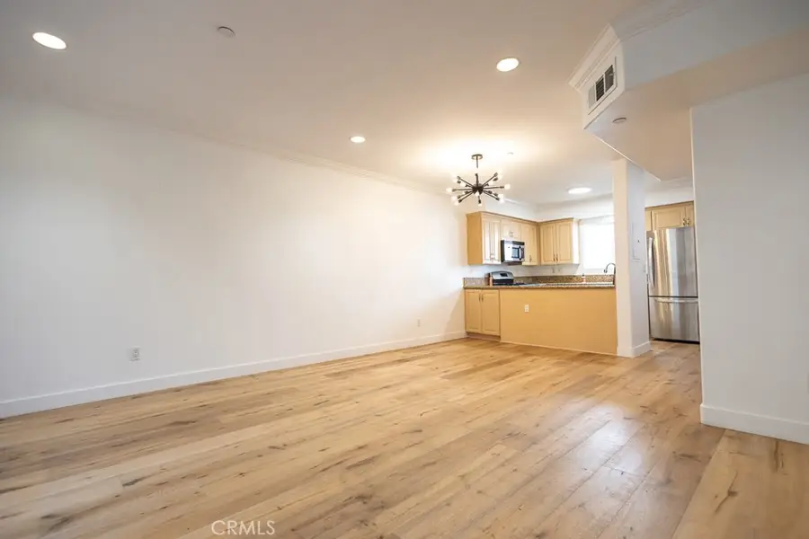364 W Wilson Avenue #3, Glendale, CA 91203 - #3